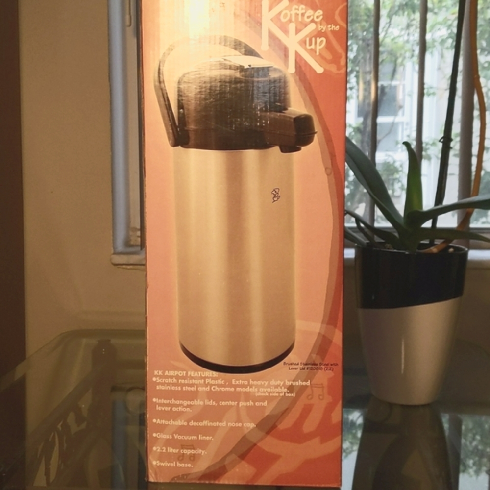 Koffee by the cup server